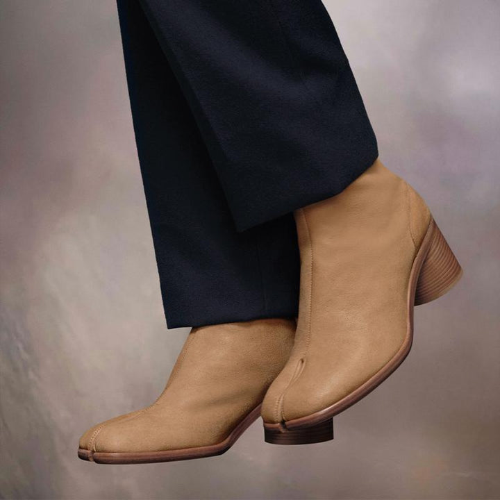 Minimal Leather Boots with Bold Shape – CALZARELLI
