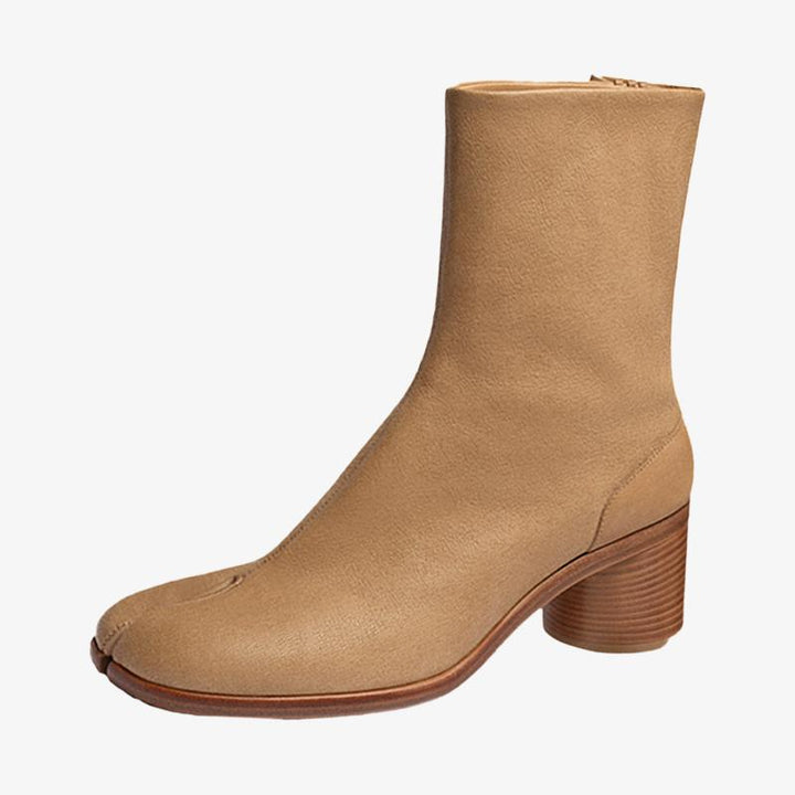 Minimal Leather Boots with Bold Shape – CALZARELLI